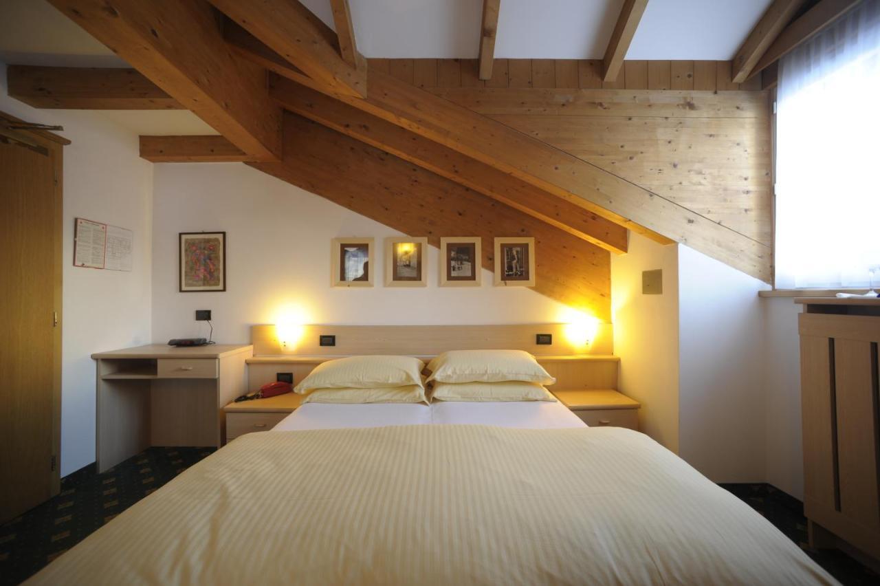 Alpstyle Hotel Albolina Wellness & Beauty Canazei Oda fotoğraf